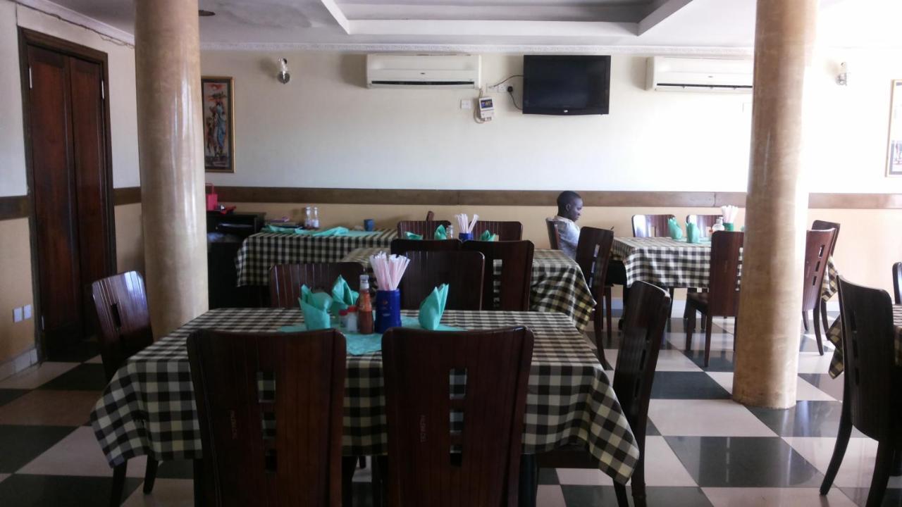 Palema Crown Hotel Gulu Dış mekan fotoğraf